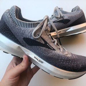Brooks Levitate 2 Women’s 8 1/2